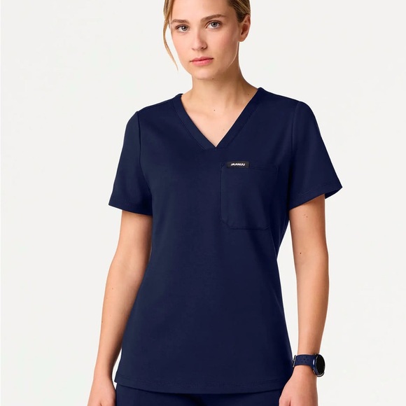 JAANUU Scrub Top - Picture 1 of 7